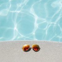 lunettes et piscine