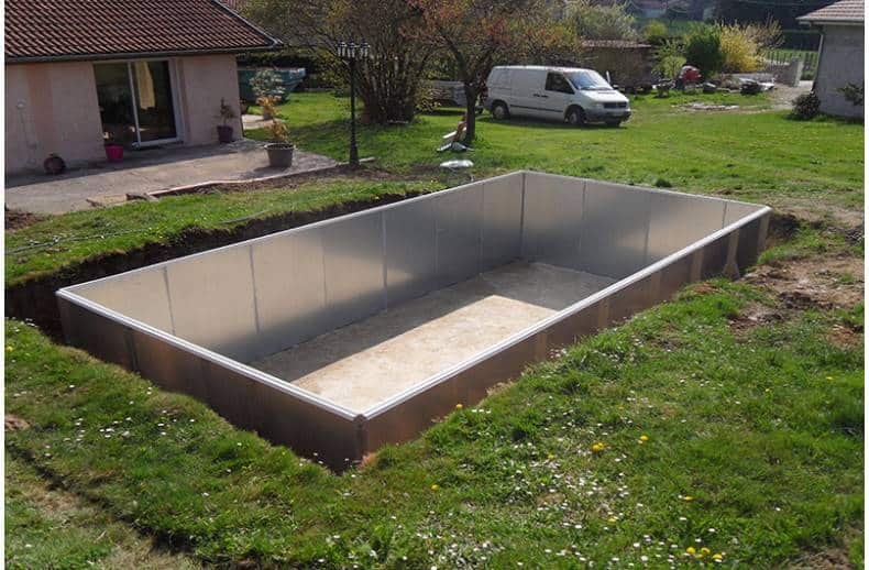 piscine enterrée en panneaux d'acier galvanisé